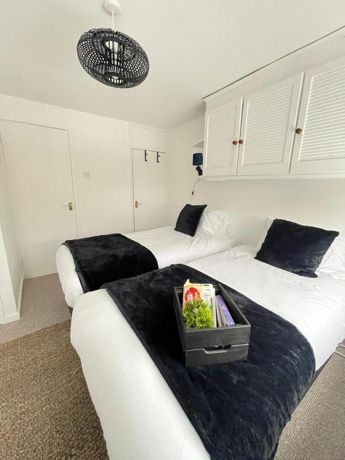 Lovely 1 Bed Home Near Hospital, With Parking & Garden Work Contractor Leisure, Sapphire 剑桥 外观 照片