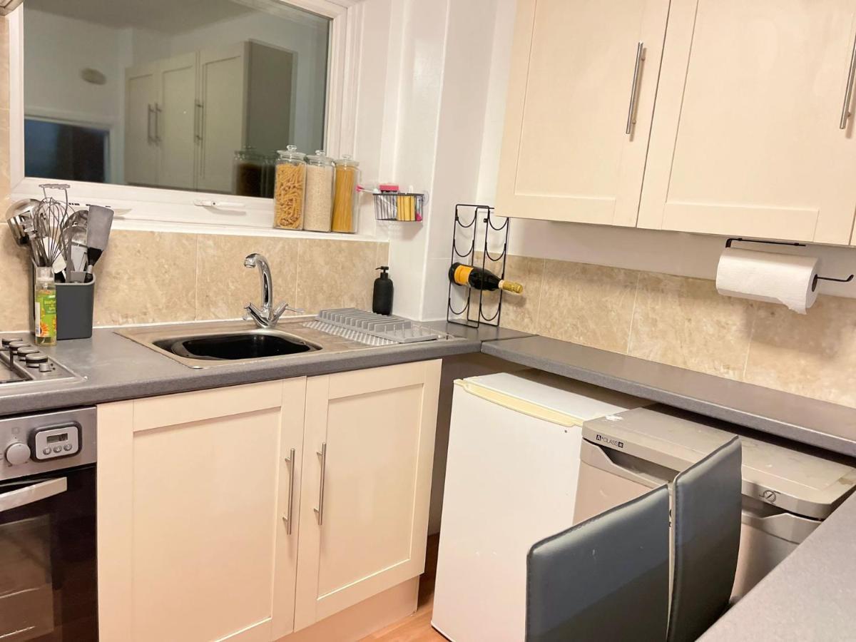 Lovely 1 Bed Home Near Hospital, With Parking & Garden Work Contractor Leisure, Sapphire 剑桥 外观 照片
