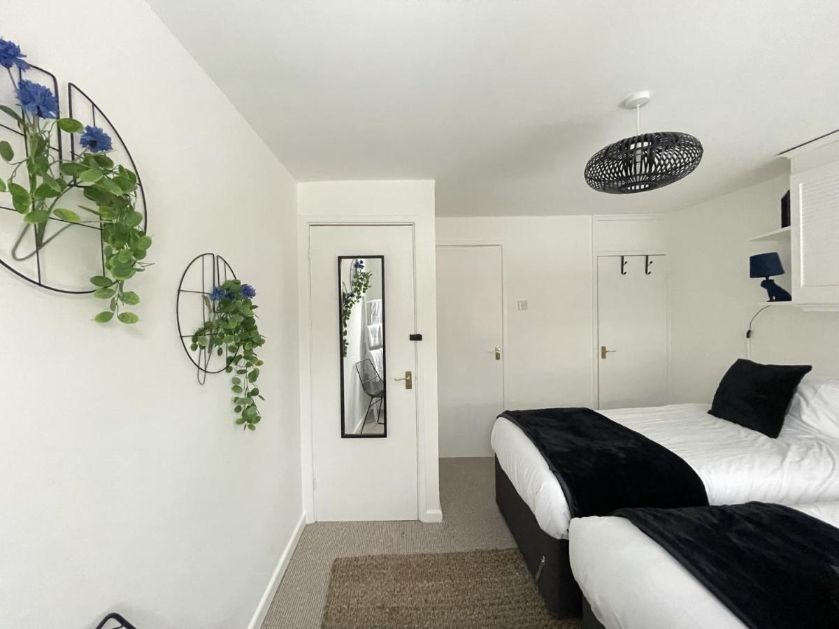 Lovely 1 Bed Home Near Hospital, With Parking & Garden Work Contractor Leisure, Sapphire 剑桥 外观 照片